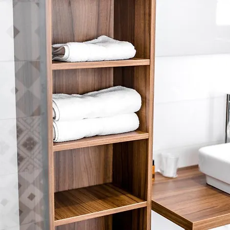 Отель Beau Site 3*